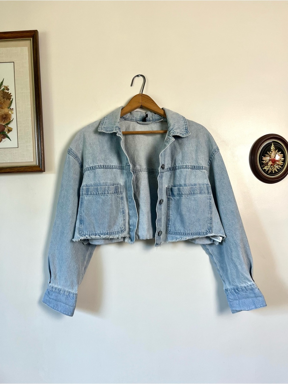 H&M Cut Off Lightwash Denim Jean Jacket